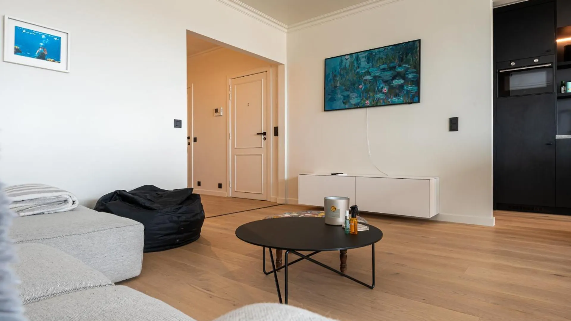 Stunning Views Over Ostend With Garage