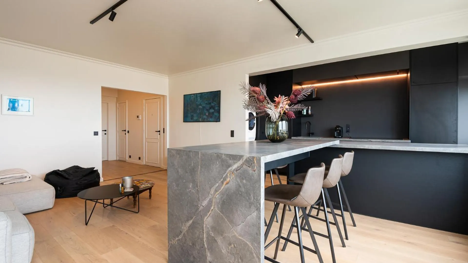 Stunning Views Over Ostend With Garage